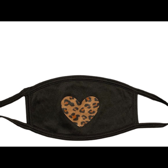 Leopard heart Face mask - Picture 1 of 1